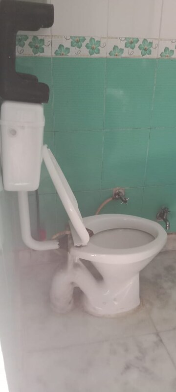 Bathroom in 2 BHK Builder Floor at Saket – for Rent