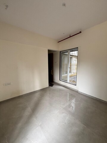 Room in 1 BHK Apartment at Laxmi Vishwa Vihang Heights, Dahisar East – for Rent