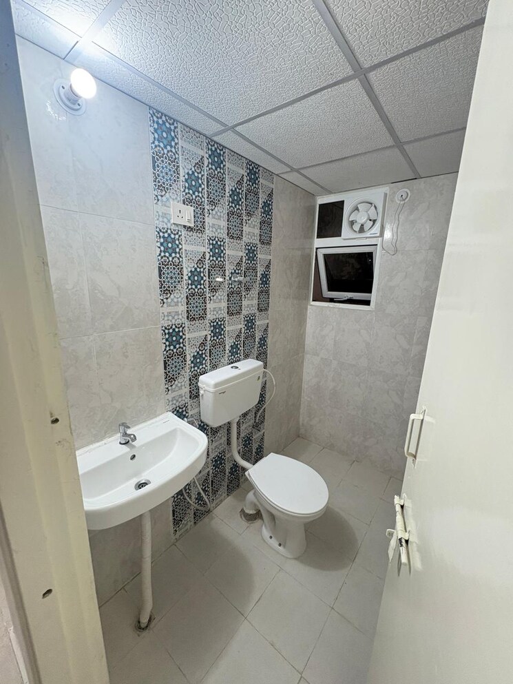 Bathroom, signature-the-millennia-3 2 Bedroom 1000 Sq.Ft. Apartment In Sector 37d Gurgaon 9277296