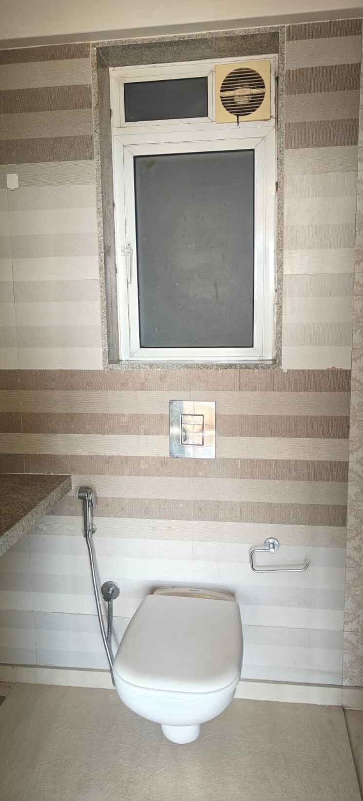 Bathroom, supreme-19 2 Bedroom 623 Sq.Ft. Apartment In Lokhandwala Mumbai 9277339