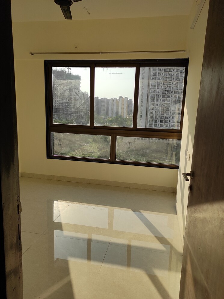 Room, bhandup west 2 Bedroom 630 Sq.Ft. Apartment In Bhandup West Mumbai 9277381