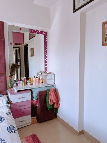 Furnished Amenities in 1 BHK Apartment at Malad West – for Sale