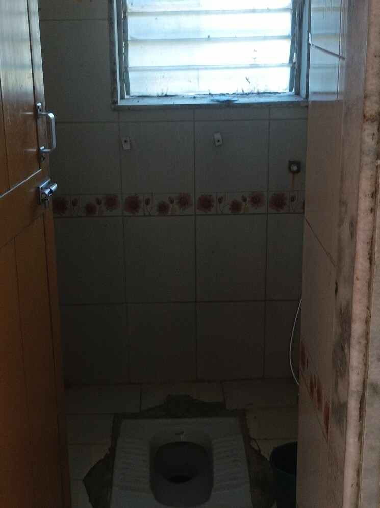 Bathroom, new-evershine-gardens 1.5 Bedroom 650 Sq.Ft. Apartment In Vasai West Palghar 9277479