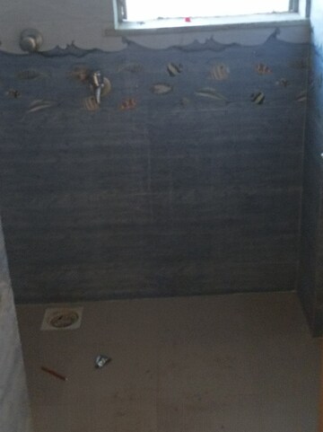 Room in 1.5 BHK Apartment at New Evershine Gardens, Vasai West – for Rent