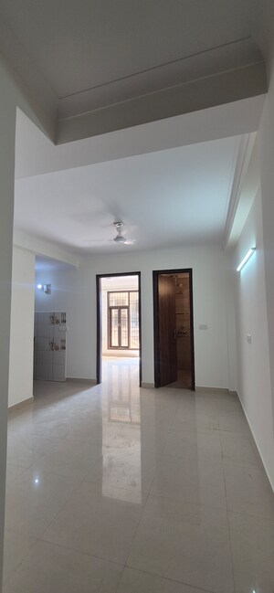 2 BHK Builder Floor For Rent in Chattarpur