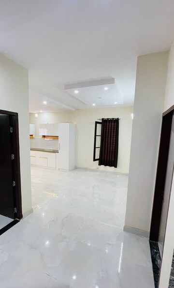 Room in 4 BHK Independent House at Kharar Road – for Sale