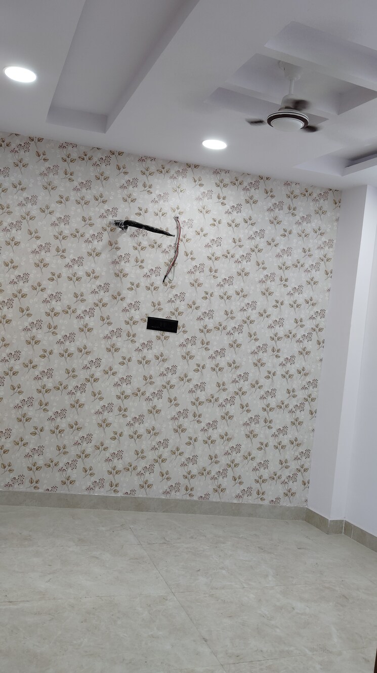 Bathroom, govindpuri 2 Bedroom 70 Sq.Yd. Builder Floor In Govindpuri Delhi 9277559