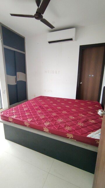 Furnished Amenities in 2 BHK Apartment at Lodha Palava Downtown, Dombivli East – for Rent