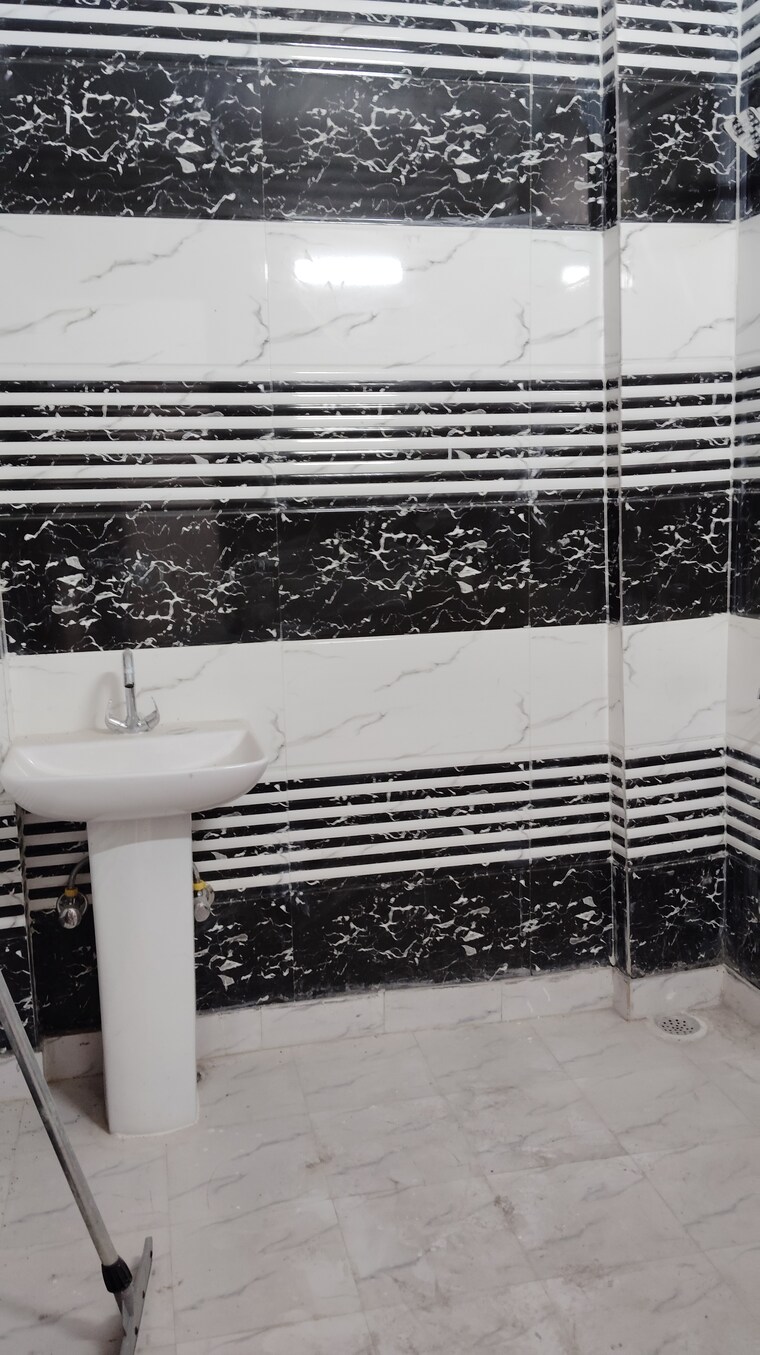 Exterior View, govindpuri 1.5 Bedroom 55 Sq.Yd. Builder Floor In Govindpuri Delhi 9277573