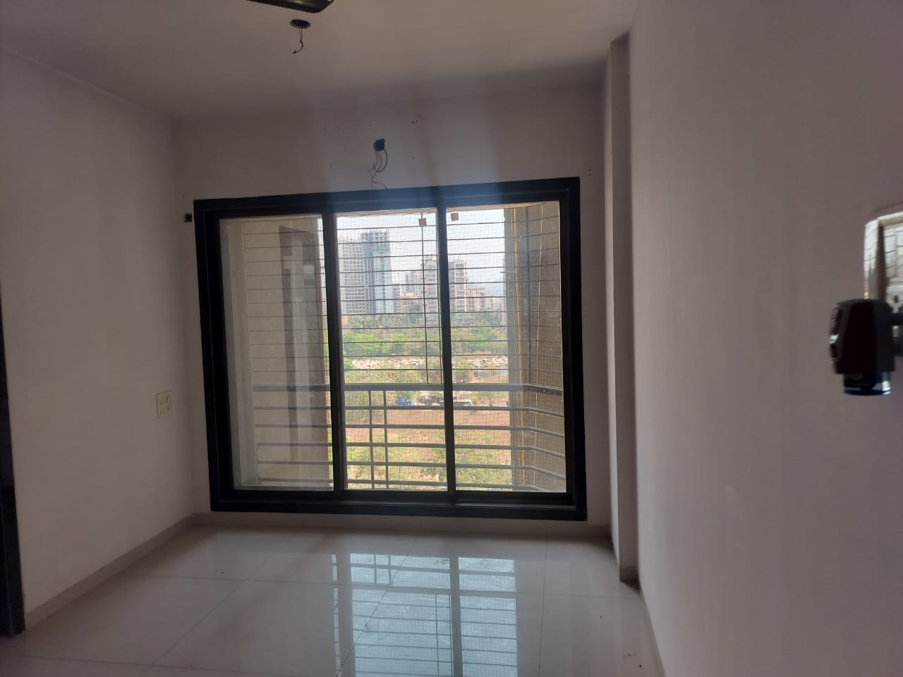 1 BHK + Study Room Apartment For Sale in Blue Diamond Apartment Malad