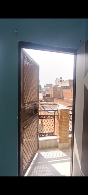 Balcony in 1.5 BHK Builder Floor at Govindpuri – for Rent