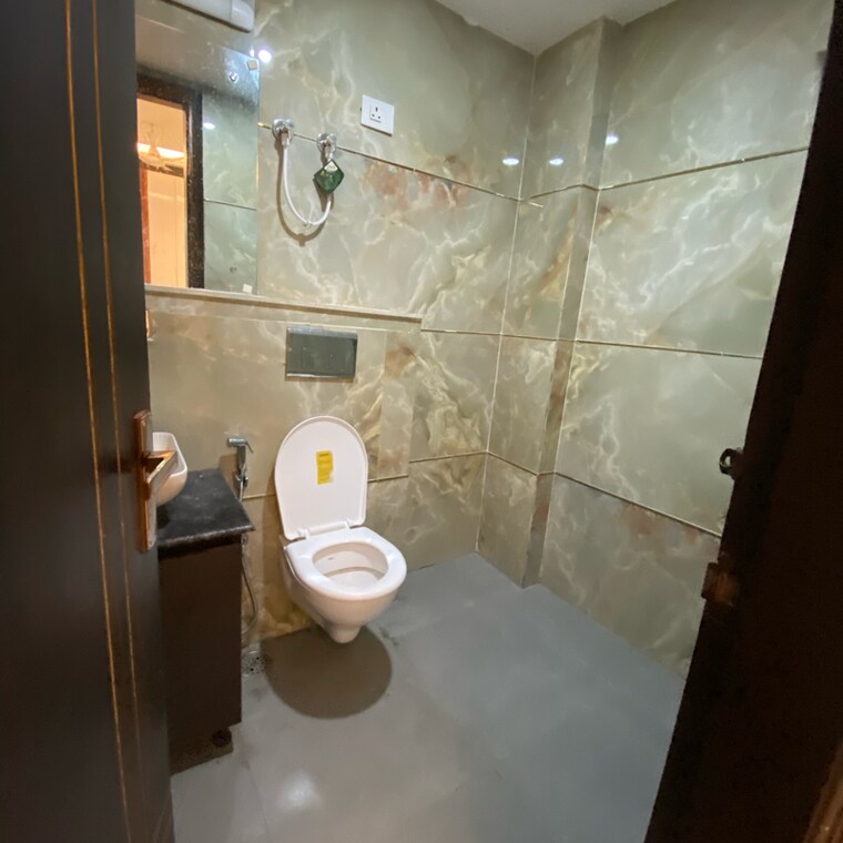 Bathroom, chattarpur 3 Bedroom 1200 Sq.Ft. Builder Floor In Chattarpur Delhi 9277695