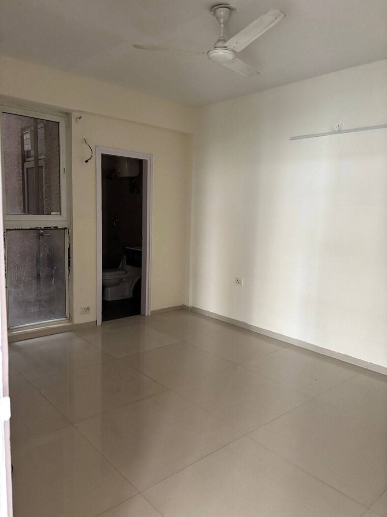 Room, tulip-violet 4 Bedroom 2010 Sq.Ft. Apartment In Sector 69 Gurgaon 9277624