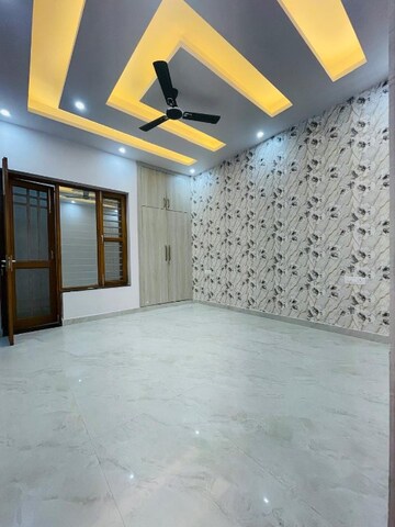 Room in 3.5 BHK Villa at Sahastradhara Road – for Sale