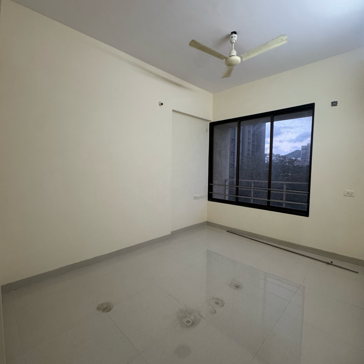 2 BHK Apartment For Rent in Sadan Wadi, Bhandup West