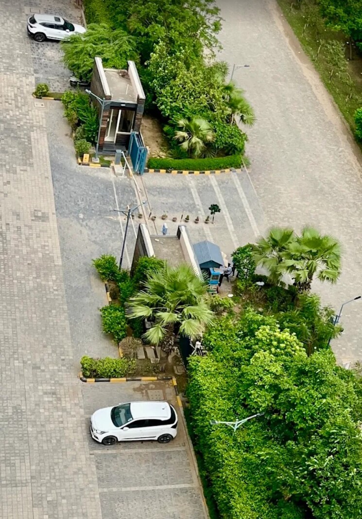 Balcony, tulip-purple 3 Bedroom 2250 Sq.Ft. Apartment In Sector 69 Gurgaon 9277658