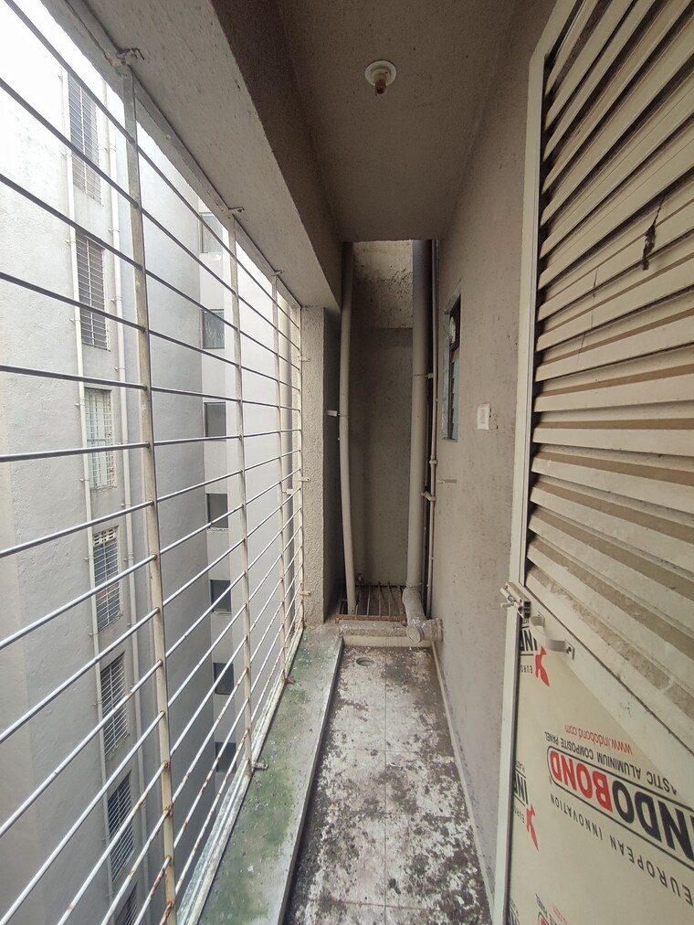 Balcony, unique-greens-ghodbunder-road 2 Bedroom 650 Sq.Ft. Apartment In Ghodbunder Road Thane 9277689