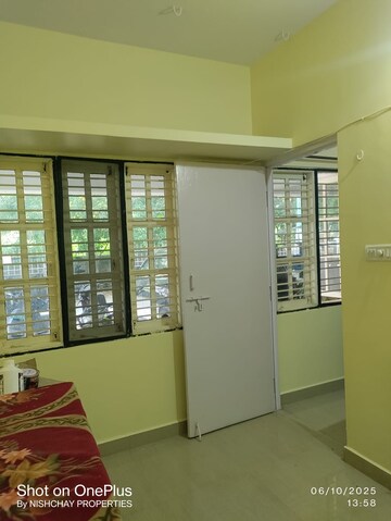 Room in 1 BHK Independent House at Hrbr Layout – for Rent