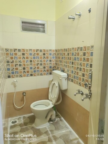 Bathroom in 1 BHK Independent House at Hrbr Layout – for Rent