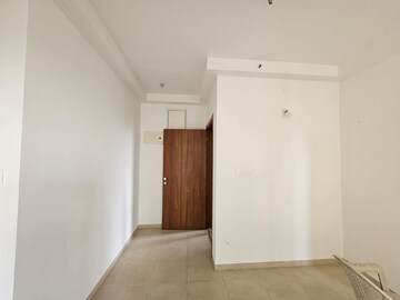 Room in 2 BHK Apartment at Bhartiya Nikoo Homes, Thanisandra Main Road – for Rent