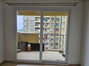 Room in 2 BHK Apartment at Bhartiya Nikoo Homes, Thanisandra Main Road – for Rent