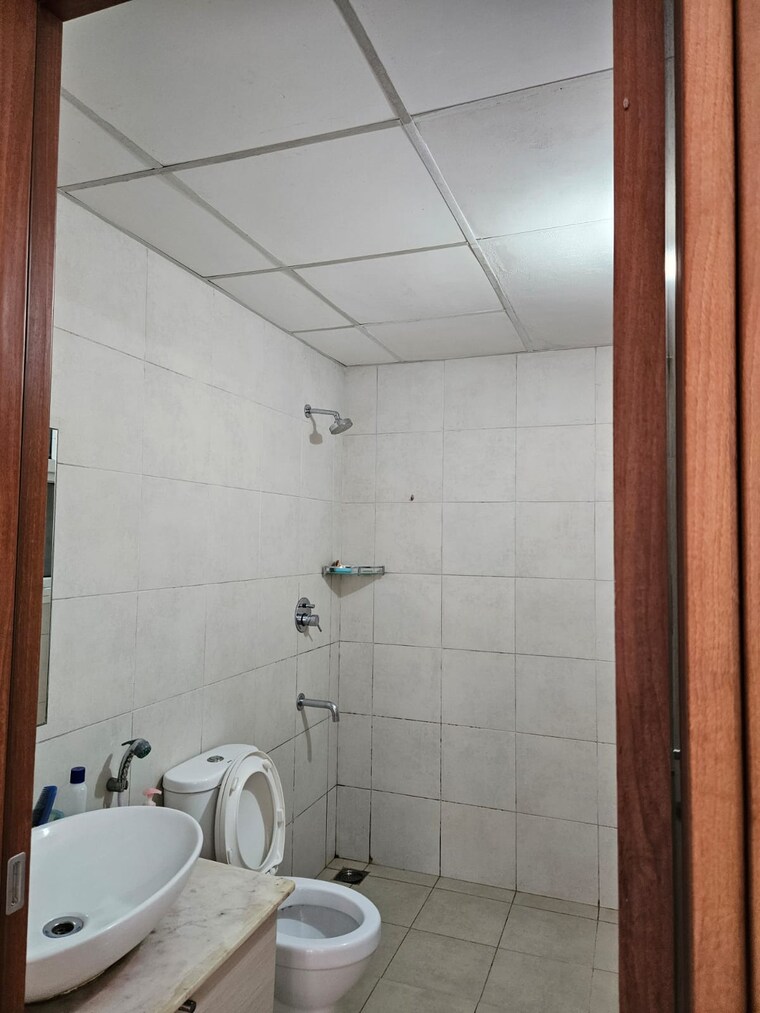 Bathroom, bhartiya-nikoo-homes 2 Bedroom 1098 Sq.Ft. Apartment In Thanisandra Main Road Bangalore 9277684