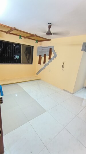 Room in 2 BHK Apartment at Ishaan Apartment, Prabhadevi – for Rent