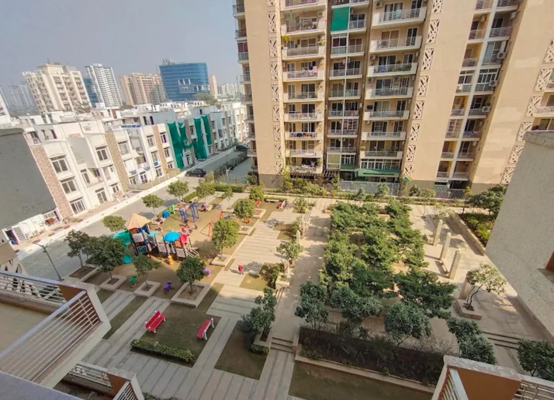 5 BHK Apartment For Sale in Tulip Ivory