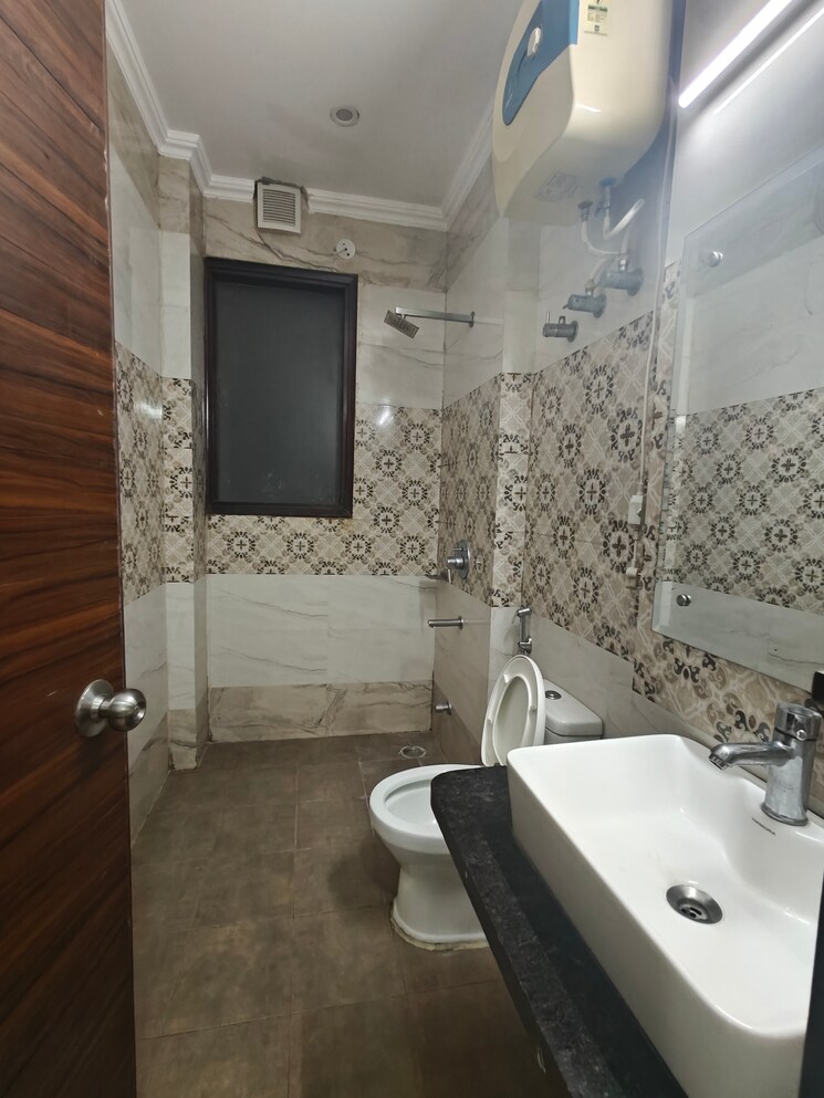 Bathroom, ansal-sushant-lok-i 2 Bedroom 1300 Sq.Ft. Builder Floor In Sector 43 Gurgaon 9277713