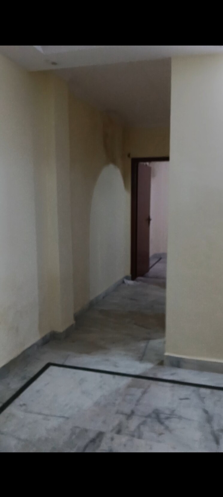Room, govindpuri 2 Bedroom 50 Sq.Yd. Builder Floor In Govindpuri Delhi 9277736