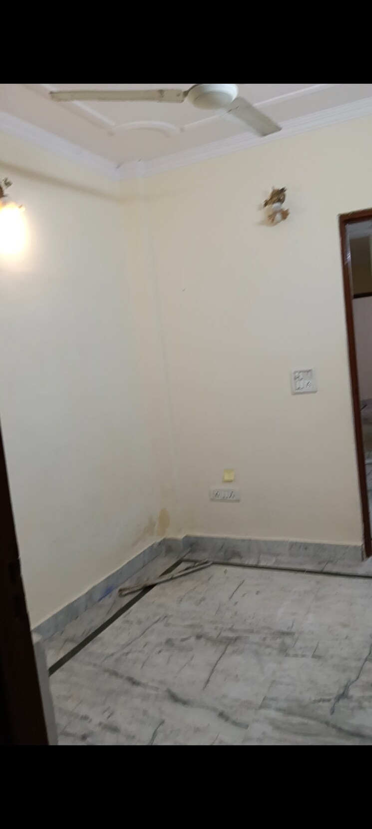 Room, govindpuri 2 Bedroom 50 Sq.Yd. Builder Floor In Govindpuri Delhi 9277736