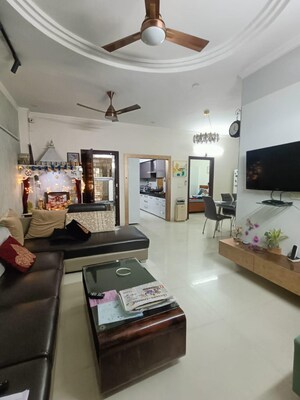 Living Room in 2.5 BHK Builder Floor at Sector 38 – for Rent