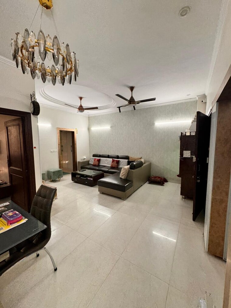  Parking, sector 38 2.5 Bedroom 1600 Sq.Ft. Builder Floor In Sector 38 Gurgaon 9261544