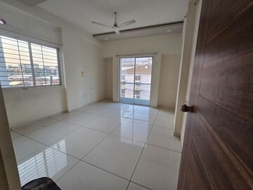 Room in 3 BHK Apartment at Harni Road – for Rent
