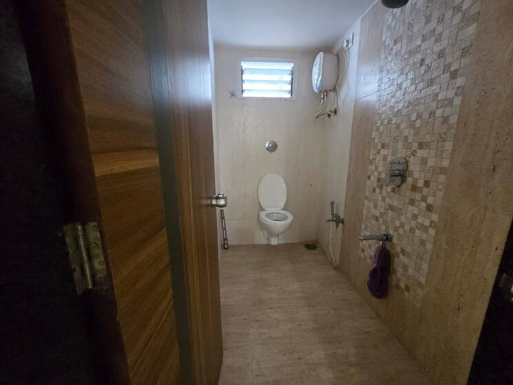 Bathroom, harni road 3 Bedroom 1590 Sq.Ft. Apartment In Harni Road Vadodara 9277730