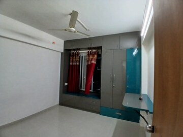 Bedroom in 2 BHK Apartment at Kharadi – for Rent