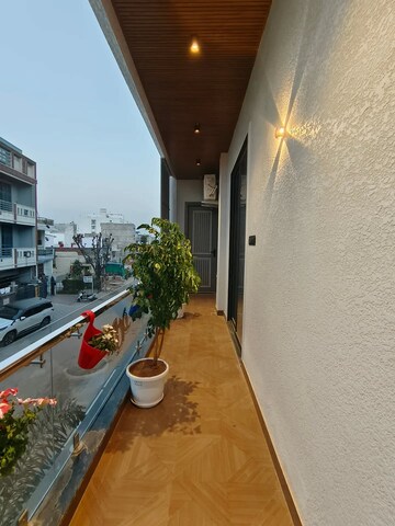 Balcony in 6+ BHK Villa at Civil Lines – for Sale