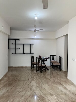 Room in 1 BHK Apartment at Gundecha Sunflower, Kandivali East – for Rent