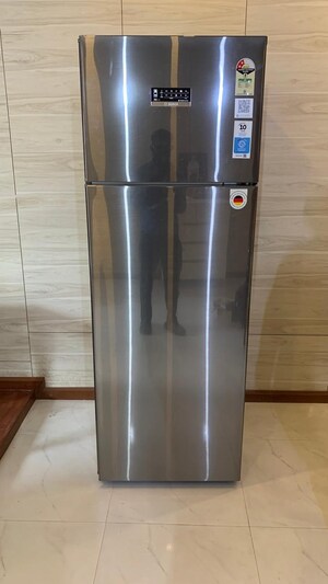 Building Lobby in 3.5 BHK Builder Floor at Vasant Vihar – for Rent