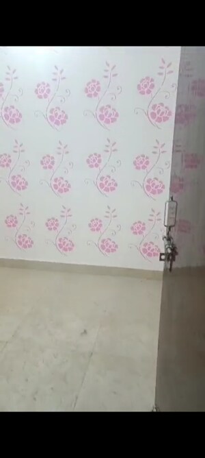 Room in 2 BHK Builder Floor at Govindpuri – for Rent