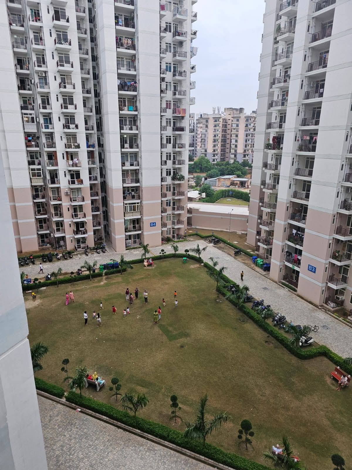 2 BHK Apartment For Rent in Suncity Avenue 76
