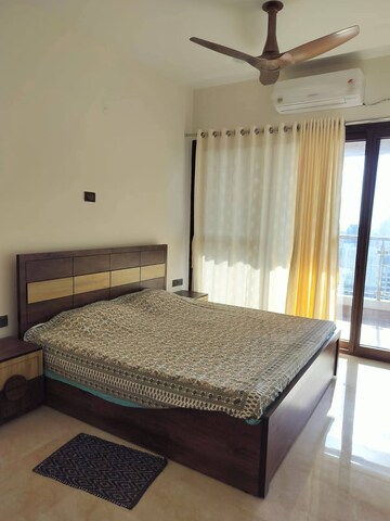 Bedroom in 3 BHK Apartment at Surbhi CHS Andheri West, Andheri West – for Rent