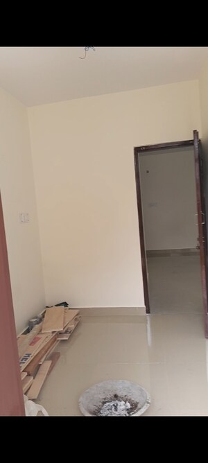 Furnished Amenities in 2 BHK Builder Floor at Govindpuri – for Rent