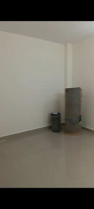 Furnished Amenities in 2 BHK Builder Floor at Govindpuri – for Rent