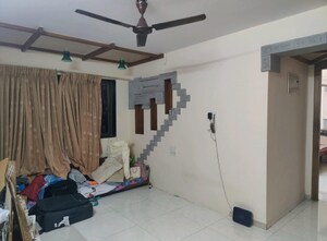  Pg For Rent in Mahalaxmi CHS Worli, Worli