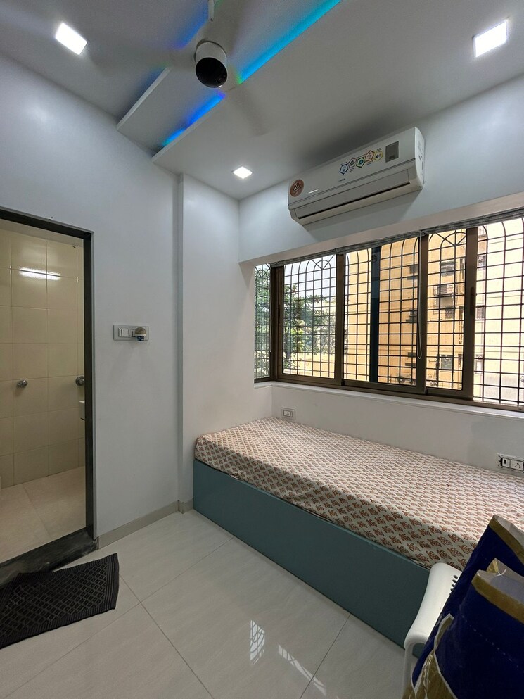 Bedroom, worli Pg For Boys & Girls In Worli 9277821