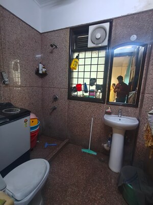 Team Area in 4 BHK Builder Floor at East Of Kailash – for Sale