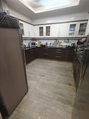 Parking in 4 BHK Builder Floor at East Of Kailash – for Sale