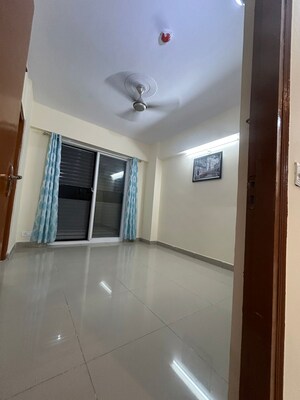 Room in 4 BHK Apartment at Kbnows Apartment, Sector 16 Greater Noida – for Sale