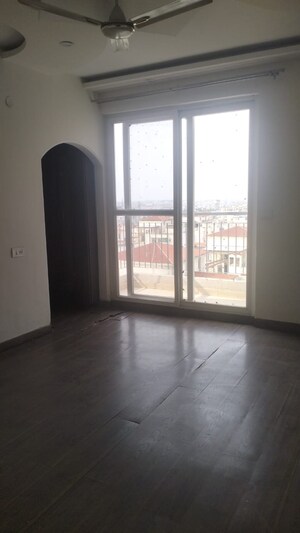 3 BHK Apartment For Sale in Vip Road